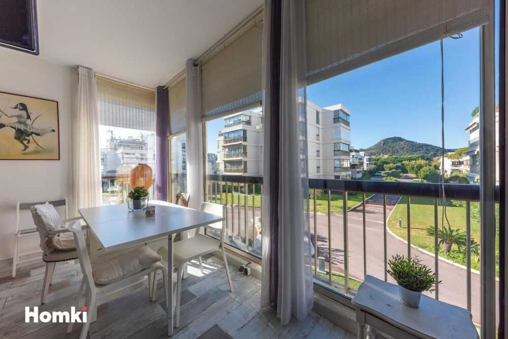 Vente Appartement Appartement T2 de 45 m2 à Mandelieu-la-Napoule 06210, Avenue du Général de Gaulle Mandelieu la napoule