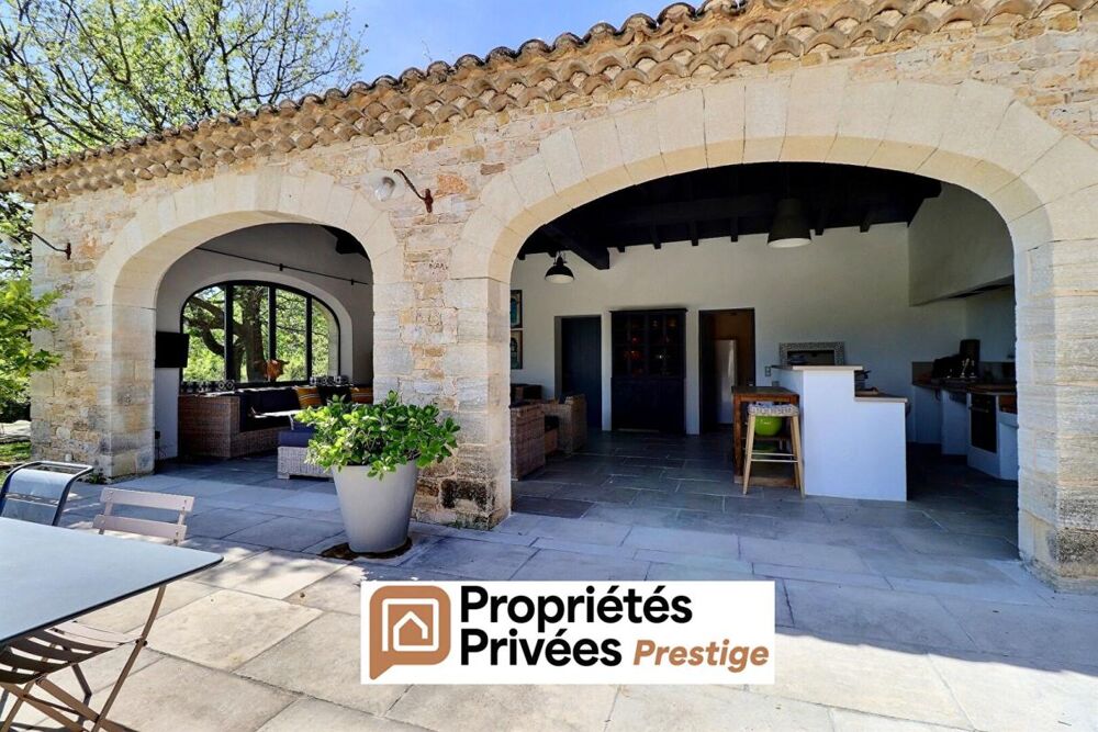 � vendre  Propri�t�/ch�teau Uz�s (30700)