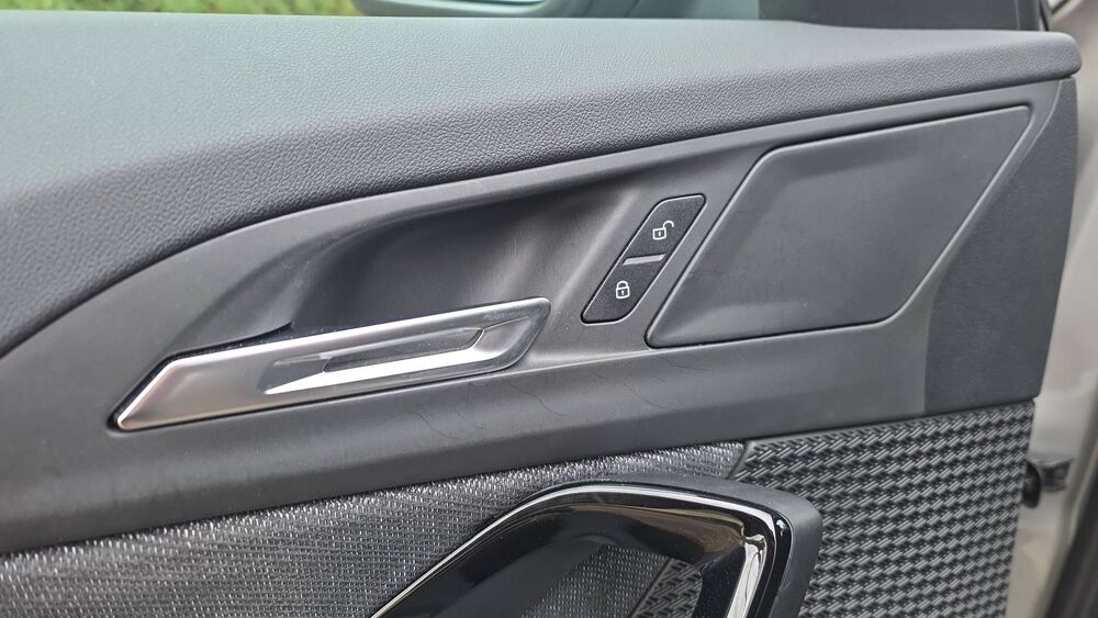 X1 sDrive 18i 140 DKG7 Base - Automatique Entretien constructeu 2023 occasion 95000 Cergy