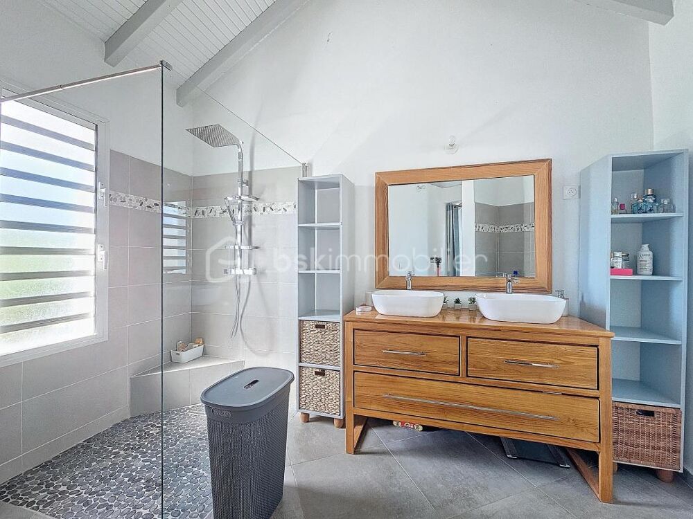  vendre  Villa Saint-Franois (97118)