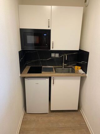  Appartement à louer 2 pièces 35 m²