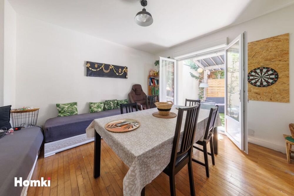 À vendre  Maison familiale de 125 m² avec jardin de 686 m² Aubière