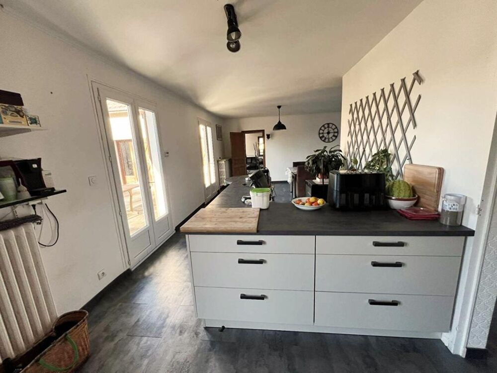 Maison Tourtoirac 9 pièce(s) 230 m2