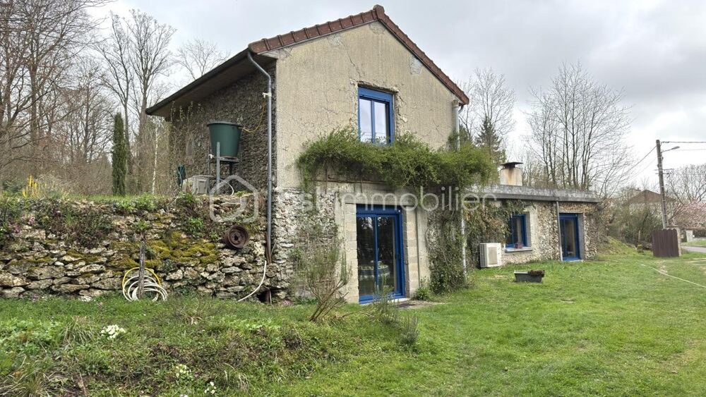 À Vendre : Propriété Bucolique avec Fort Potentiel Locatif et de Loisirs