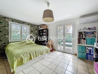  Maison  vendre 9 pices 230 m