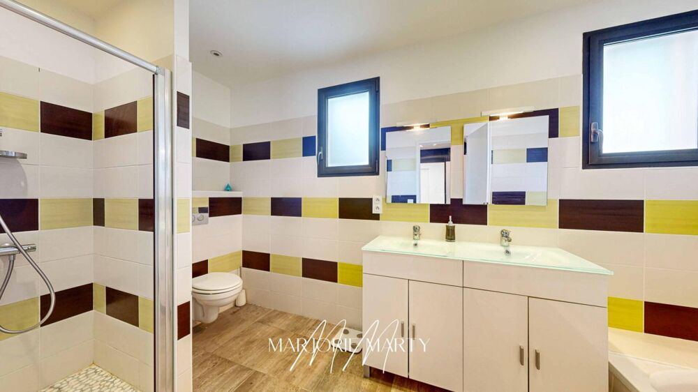 à vendre  Villa Narbonne (11100)