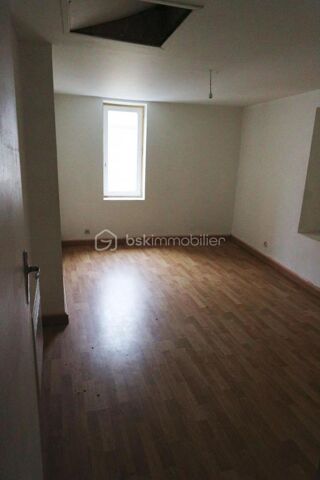  Immeuble à vendre 9 pièces 165 m²
