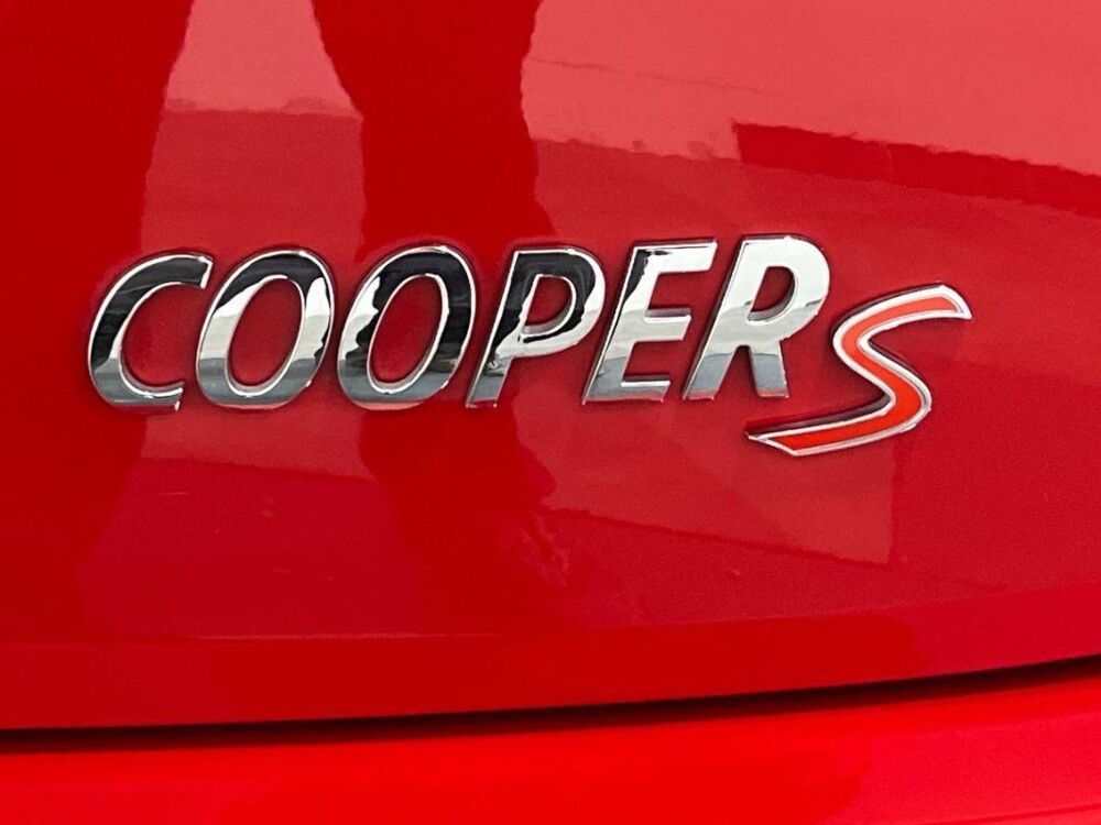 Cooper F56 Hatch 3 Portes S 192 ch Pack John Works A 2018 occasion 31100 Toulouse