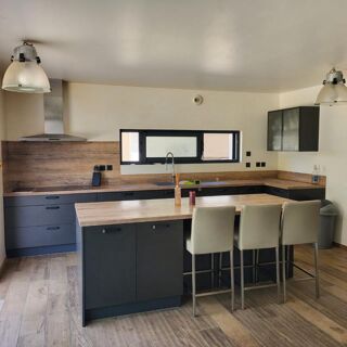  Villa  vendre 7 pices 223 m