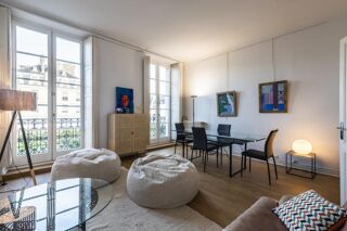  Appartement à louer 4 pièces 100 m²