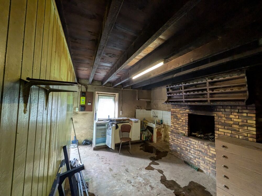BUBRY MAISON À RÉNOVER DE 3 PIÈCES D'UNE SURFACE DE 95M² AVEC 5 DÉPENDANCES DE 285M² AU TOTAL PARCELLE DE 4810M²