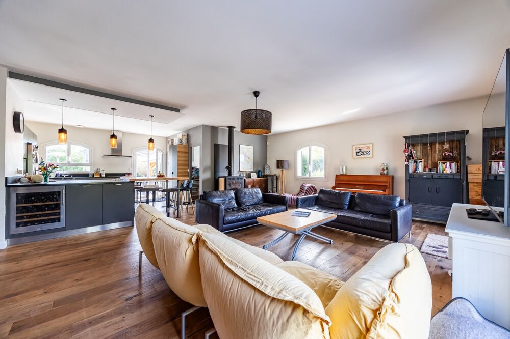 Vente Maison De beaux volumes, un jardin généreux, une vraie maison de famille à Léognan Leognan