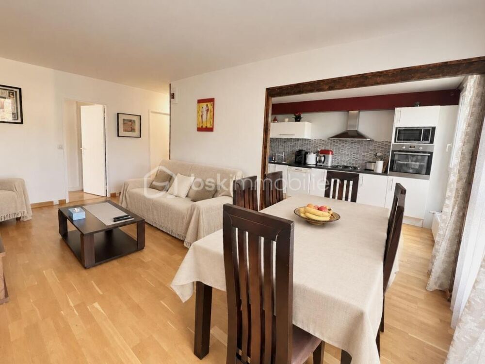 Vente Appartement Nouveauté !!! Appartement familial de 5 pièces avec stationnement dans une résidence privée Combs la ville