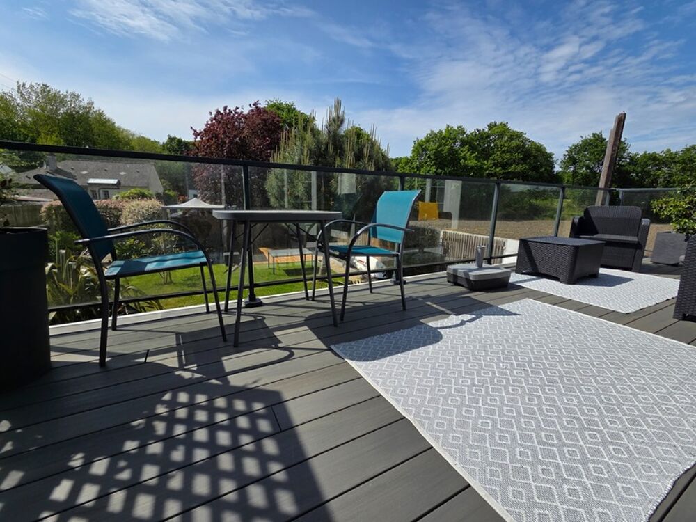 Univers champêtre pour cette jolie Propriété de 129m² rénovée avec soin sur jardin de 937m² , appartement indépendant