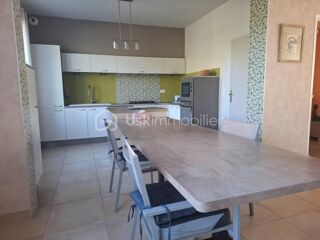 Maison à vendre 11 pièces 237 m²