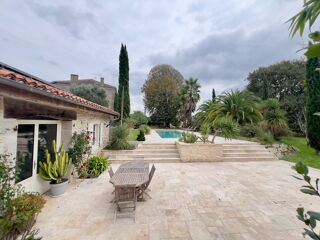  Proprit/chteau  vendre 8 pices 370 m