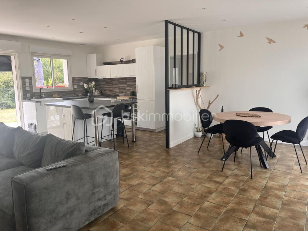 Soulac-sur-Mer  Maison de plain-pied entièrement rénovée