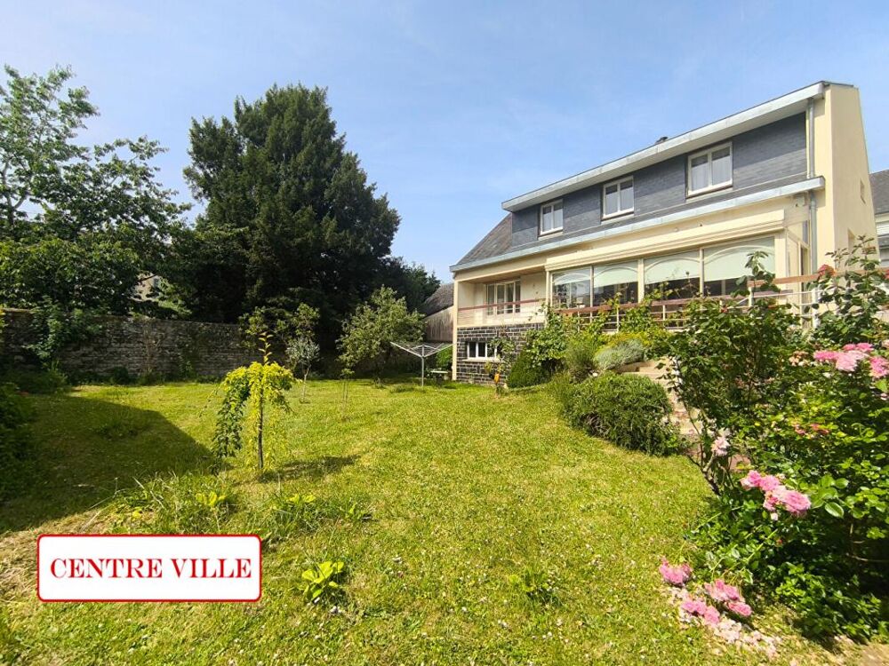 Maison centre ville avec jardin et garage