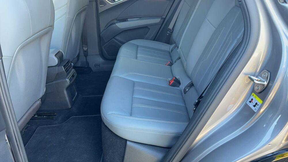 Q4 Sportback 50 299 Quattro 82 kWh Edition One - Automatique To 2021 occasion 45500 Gien