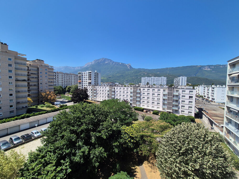 Vente Appartement Achat Appartement T3 Grenoble – 3 Pièces Traversant Est-Ouest avec Balcon, Cave & Parking Grenoble