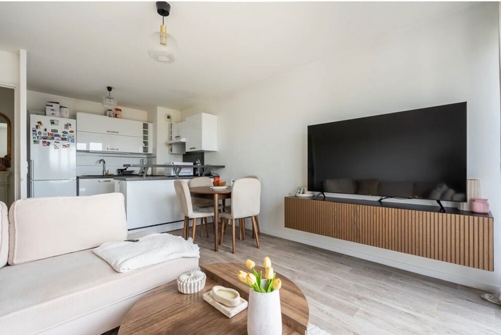 Appartement à vendre T 3 , 55 m2 a LIVRY GARGAN (93)
