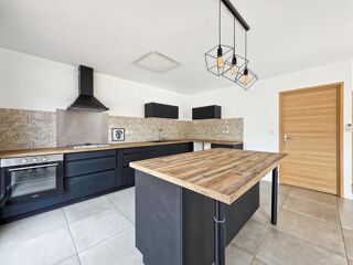  Maison  vendre 6 pices 132 m