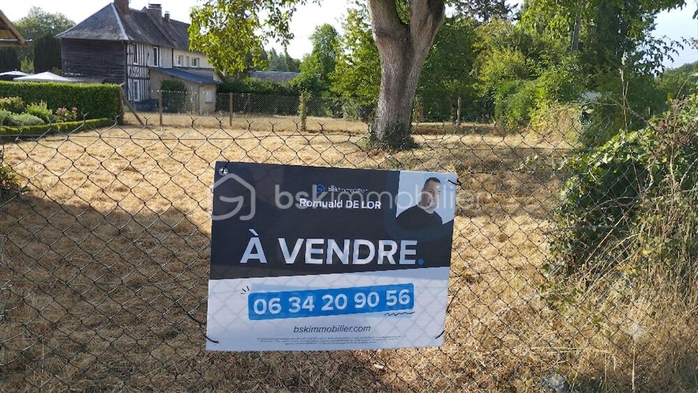 Vente Terrain TERRAIN CONSTRUCTIBLE DE 977 M² ENVIRON AVEC GRANGE EXISTANTE Glos sur risle
