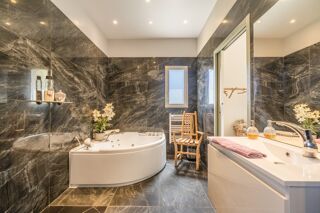  Villa à vendre 6 pièces 224 m²