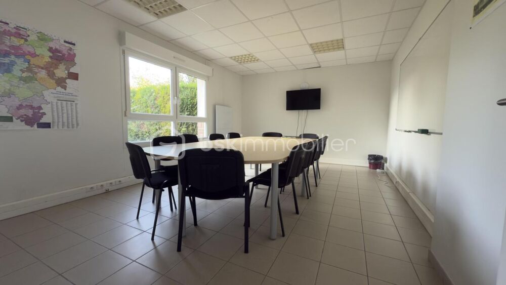   Bureaux modernes à vendre PROCHE ARRAS ET AXE AUTOROUTE – 269 m² 