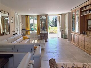  Propriété/château à vendre 12 pièces 377 m²