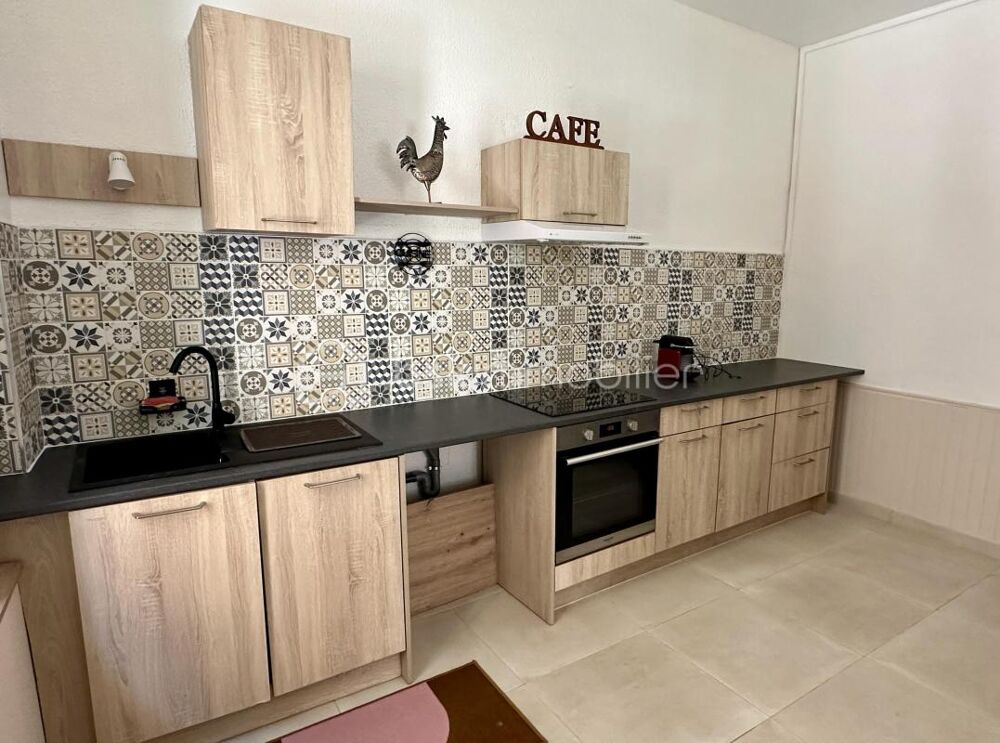 Coup de coeur assuré pour cette maison de village pleine de charme !