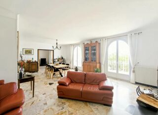  Propriété/château à vendre 9 pièces 224 m²