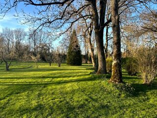  Propriété/château à vendre 8 pièces 210 m²