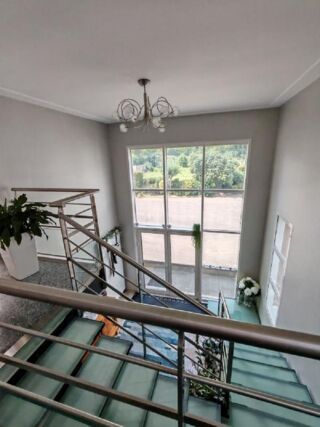  Maison  vendre 12 pices 370 m