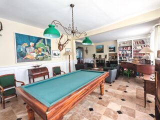  Propriété/château à vendre 13 pièces 270 m²