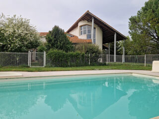  Maison � vendre 10 pi�ces 246 m�