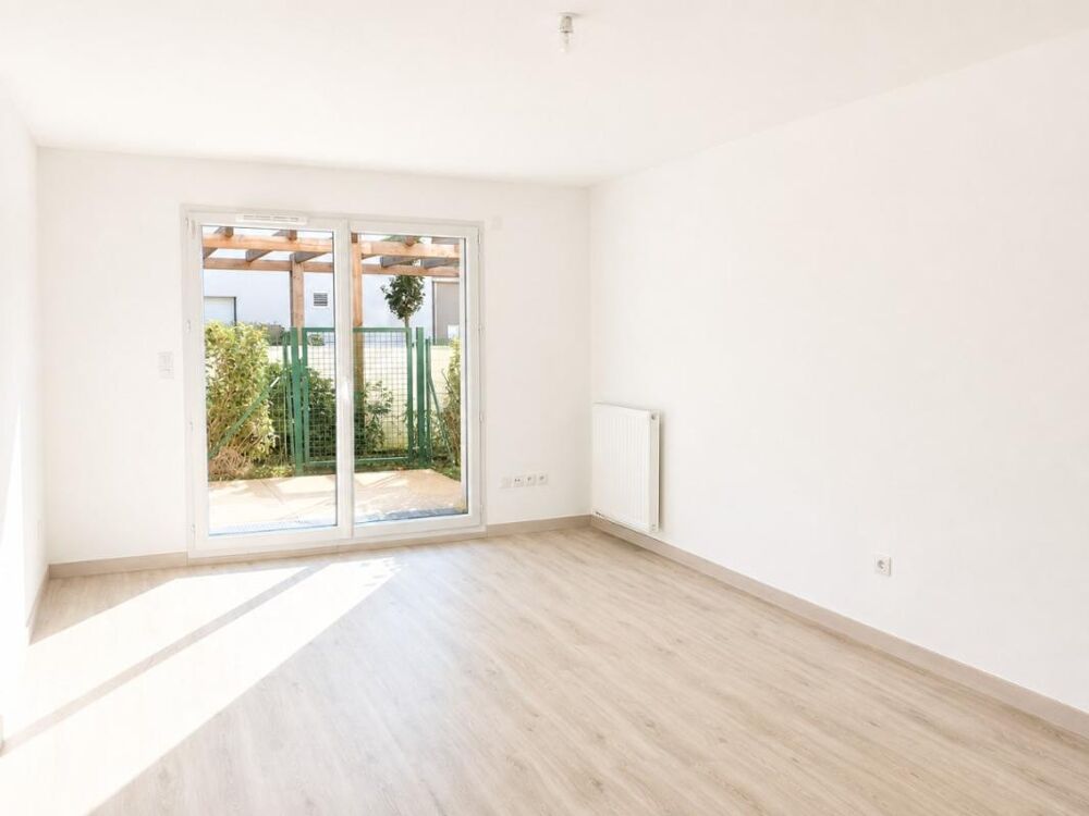 Location Appartement T2 avec jardin privatif et parking  à SAUTRON Sautron