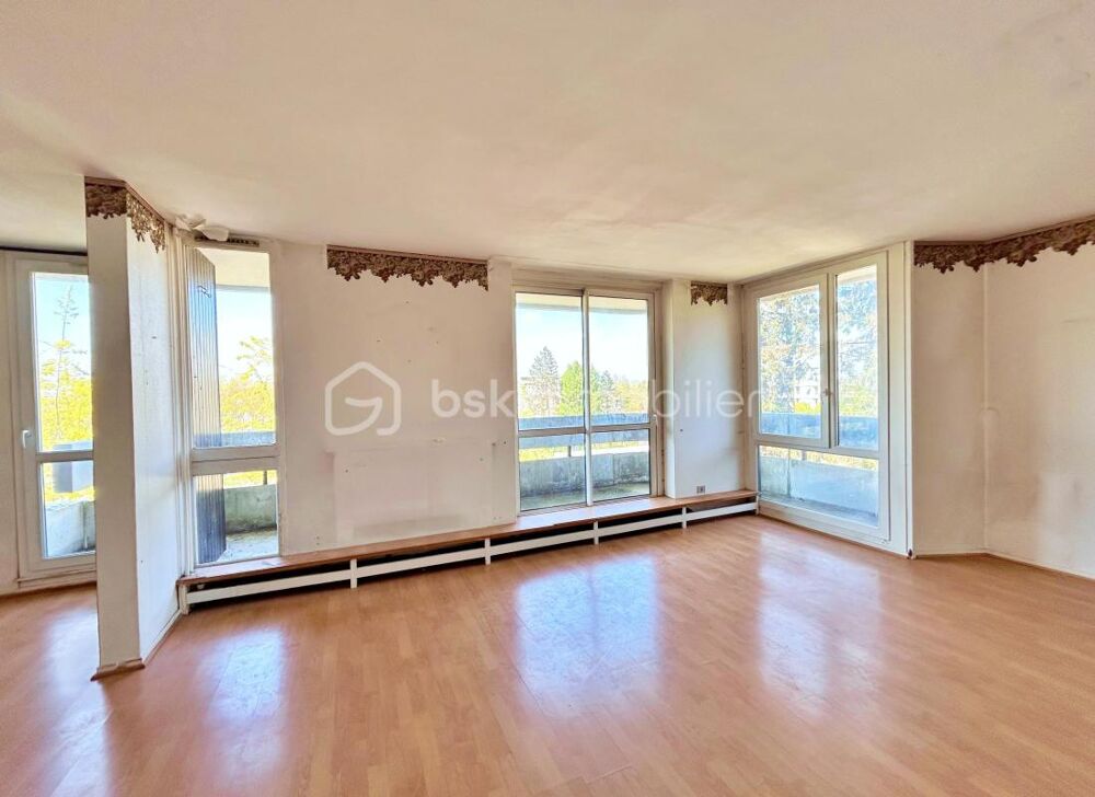 ? Appartement lumineux de 66 m²  3 pièces  Balcon terrasse  Résidence calme et verdoyante  Élancourt centre