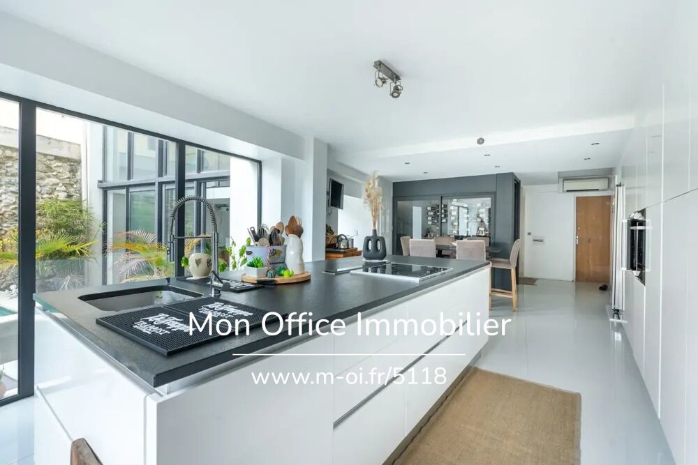 Référence : 6441-SKA - Vente Maison de village rénovée-prestations haut de gamme-piscine