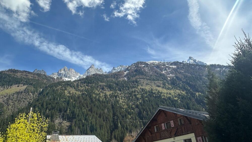 Chamonix - Chalet rare proche centre-ville avec vue exceptionnelle Mont-Blanc et Aiguille du Midi