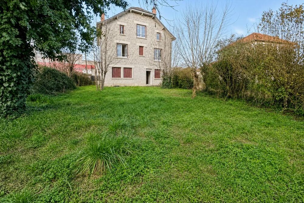 Vente Maison Maison de 8 pièces de 168 m² à Brive-la-Gaillarde Brive la gaillarde