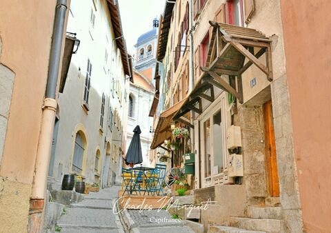 Fonds de Commerce d'un Restaurant dans un Quartier Piéton et Touristique 59000 05100 Briancon