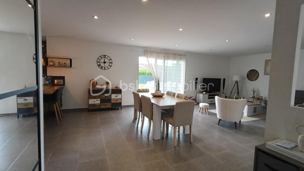 Vente Maison Maison de plain-pied - année 2012 – 150 m² habitables – 4 chambres Naintre