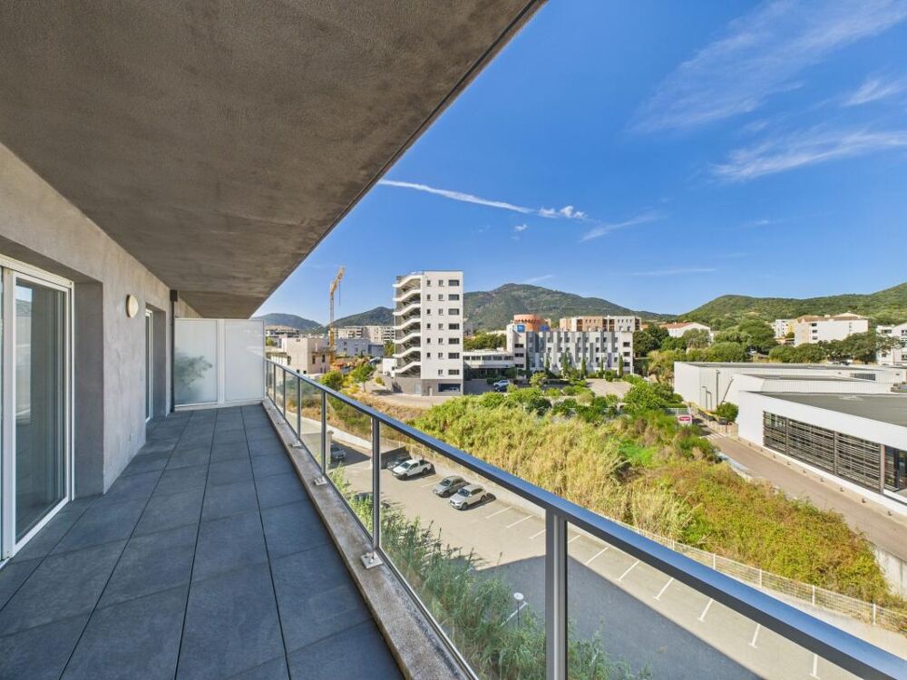 Vente Appartement F3 A VENDRE AVEC GRANDE TERRASSE LA PALMERAIE Ajaccio