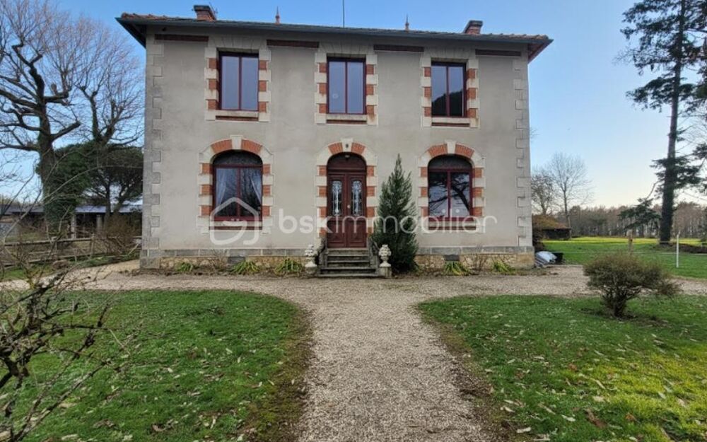Vente Propriété/Château DEMEURE DE CHARME - SANS TRAVAUX-  CALME ABSOLU - CLASSEE EN D Montguyon