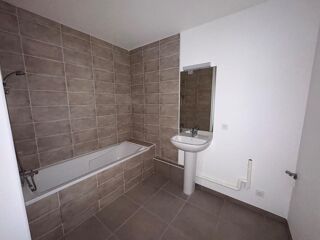  Appartement à louer 3 pièces 72 m²