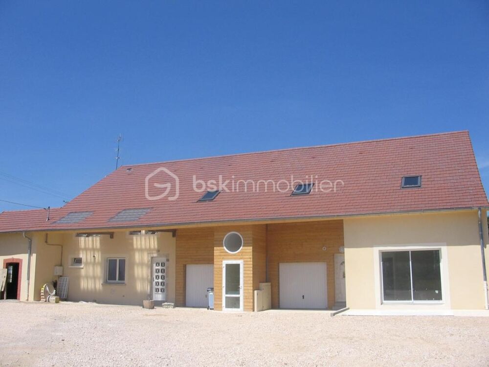 MAISON DE 6 APPARTEMENTS LOUES
