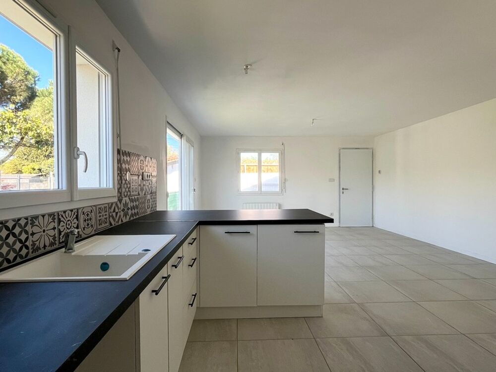 Maison moderne avec jardin  4 pièces  447 m² de terrain