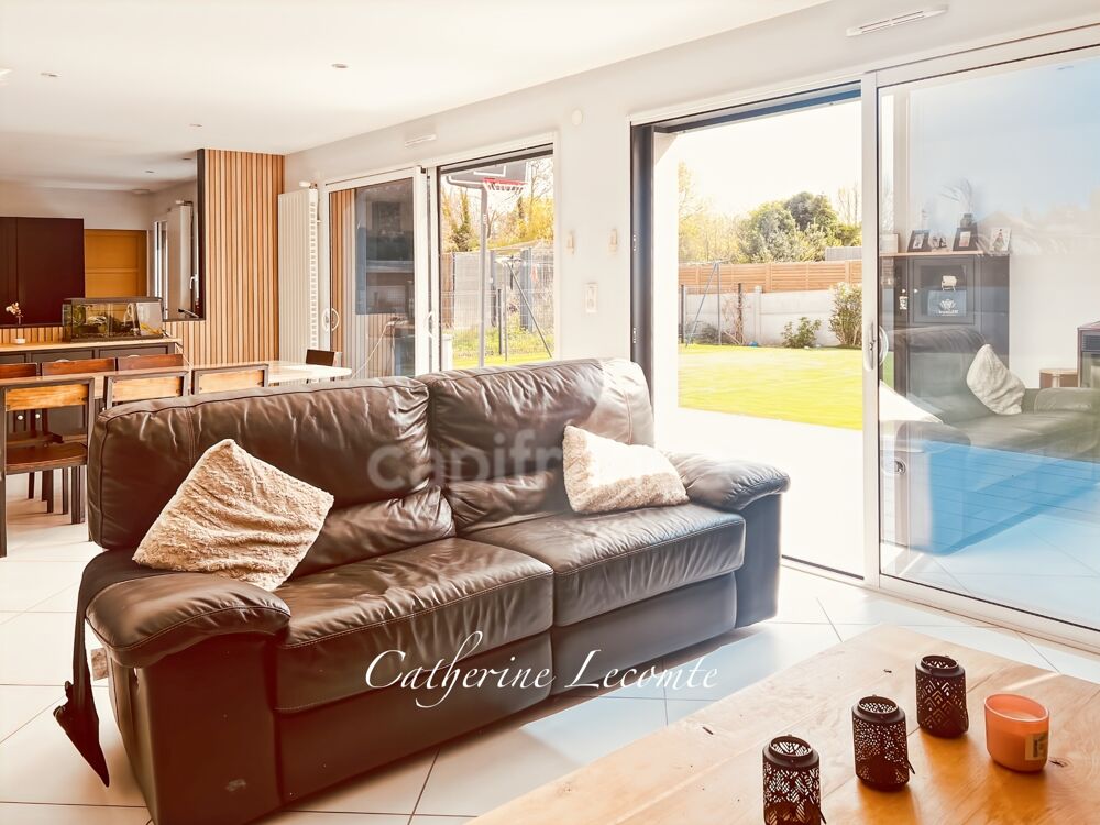 Vente Maison À VENDRE - WIMILLE - MAISON 9 PIÈCES - 4 CHAMBRES - GARAGE - JARDIN CLOS - TERRASSE Wimille