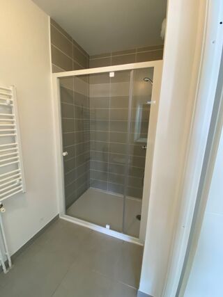  Appartement à louer 2 pièces 41 m²
